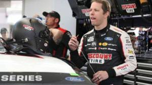 Keselowski largará adelante en otra prueba de la Copa Nascar