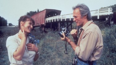 En "Los puentes de Madison" (1995), junto a Meryl Streep.
