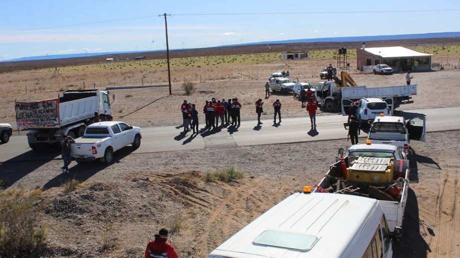 Hay 52 mineros en el bloqueo en Arroyito. Foto: gentileza