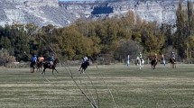Imagen de En medio de la cuarentena, armaron un partido de polo en Roca