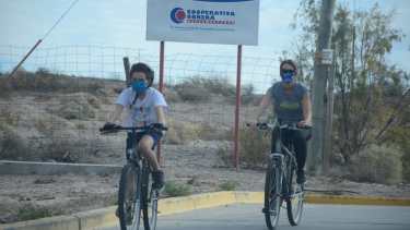 Cruce: González desmintió al Municipio de Neuquén por los protocolos