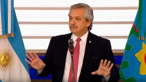 Alberto Fernández evalúa una nueva prórroga del aislamiento