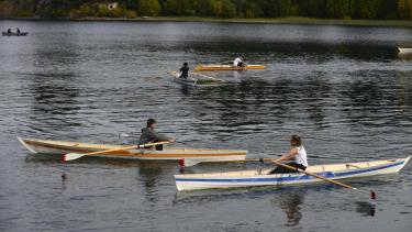 El Club de Regatas de Bariloche tiene unos cien chicos en formación. Archivo