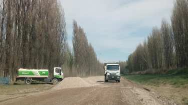En diciembre fue la última vez que se reacondicionó la ruta 7 hacia Valle Azul. (Foto archivo)