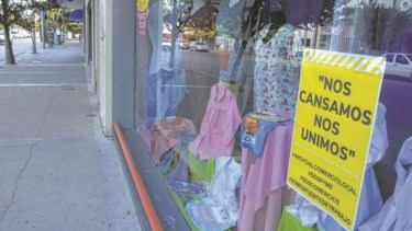 Los comerciantes iniciaron una campaña hace ya varias semanas bajo el lema "Nos cansamos, nos unimos". Hoy, se movilizarán. (foto:archivo)