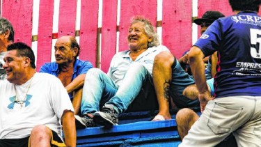 La historia del Trinche Carlovich, un símbolo del potrero argentino