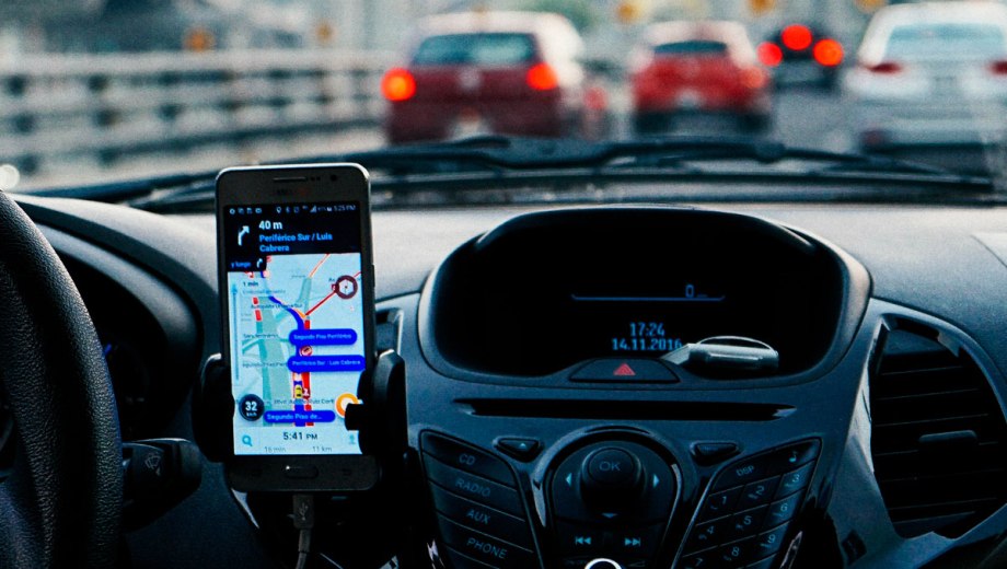 El funcionamiento sería sencillo: los conductores pueden publicar un viaje y los pasajeros buscar trayectos disponibles. Foto: ilustrativa. 