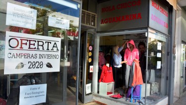 Los comercios tuvieron una merma en sus ventas. Foto Marcelo Ochoa