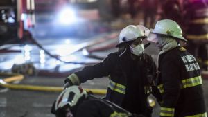 Dos bomberos muertos y otros cinco heridos tras una explosión en Villa Crespo