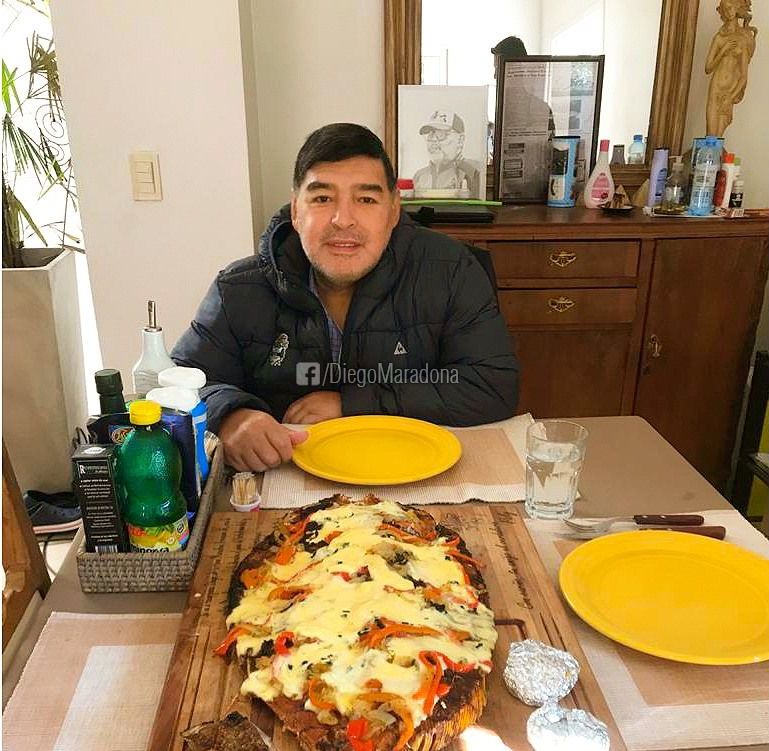 Diego compartió una foto de su almuerzo en redes sociales.