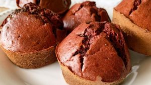 Muffins red velvet con remolacha y chocolate