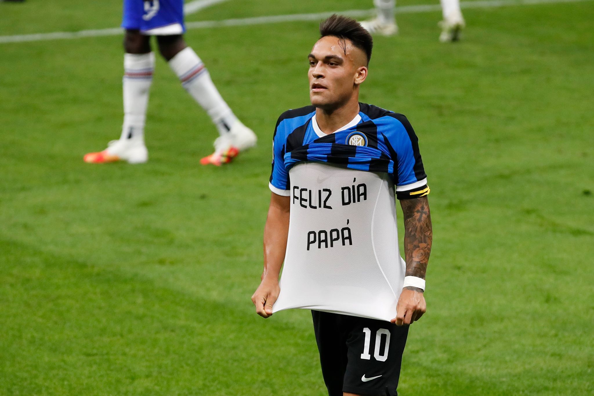 Lautaro le dedicó el gol a su papá. (Foto: AP)