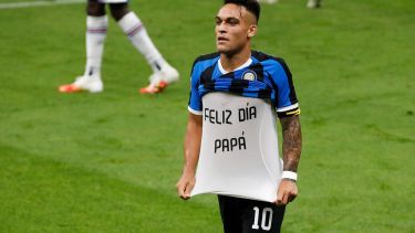 Lautaro le dedicó el gol a su papá. (Foto: AP)