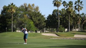 Vuelve el golf con un homenaje a George Floyd