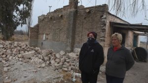 Están obligados a desalojar una casa por inicio de un loteo y no tienen adonde ir