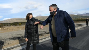 La gobernadora hizo declaraciones al respecto durante su visita a Bariloche. Foto: gentileza.