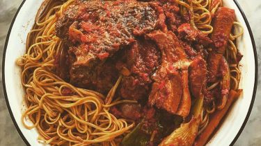 Una receta de estofado de carne ideal para pasar el frío