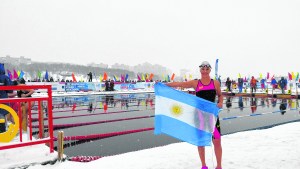 Ailén Lascano, la viedmense que desafía al frío: «Nadar en invierno es el éxito»