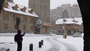 Fernández prometió analizar otras medidas para el turismo