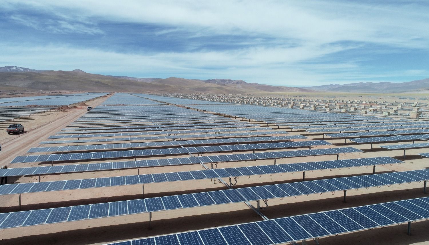 La puesta en marcha de los parques solares Cauchari, en Jujuy, está programada para dos años después de la fecha inicialmente prevista.