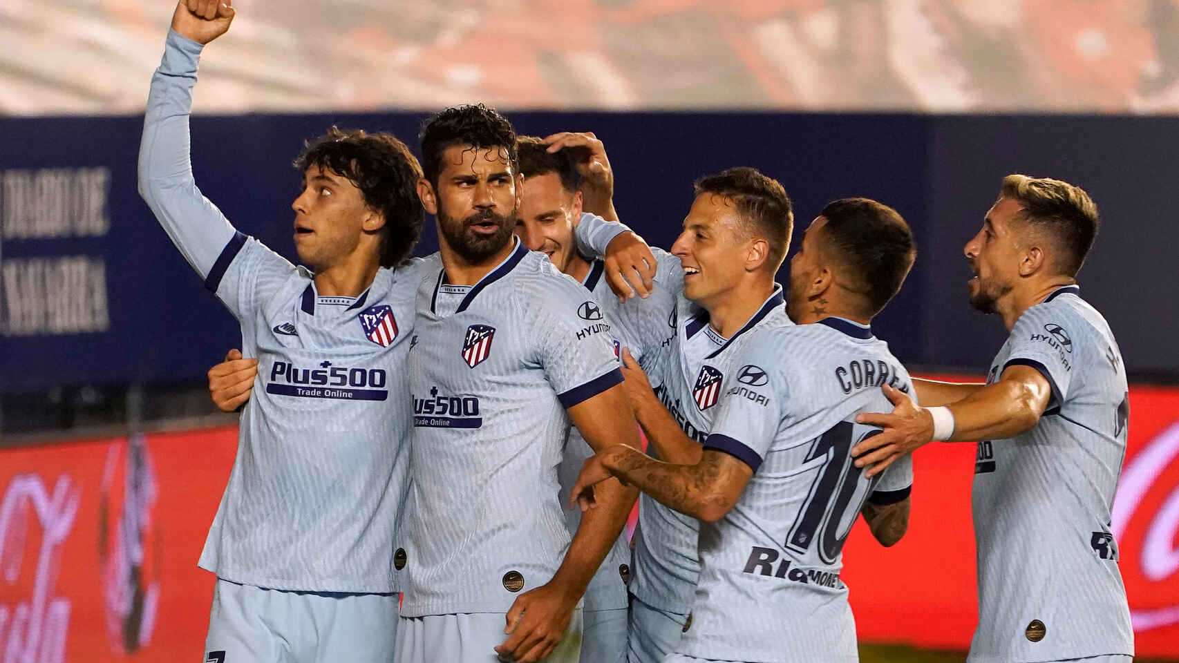 El Atlético, con Ángel Correa en cancha, goleó a Osasuna por 5-0  y accedió al cuarto lugar de la tabla.