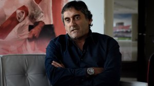 Francescoli: «River está esperando la decisión de Scocco»