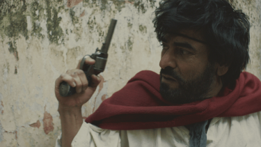 El actor Roberto Vallejos interpreta al gaucho Antonio Gil.