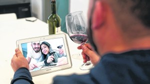 Se viene el Día del Padre, y esta vez toca festejarlo a la distancia