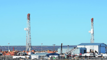 Hace más de tres meses que las petroleras operan con teletrabajo y guardias mínimas. 