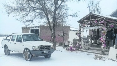 Cerro Policía. La nieve llegó al Santuario El Maruchito.  Gentileza
