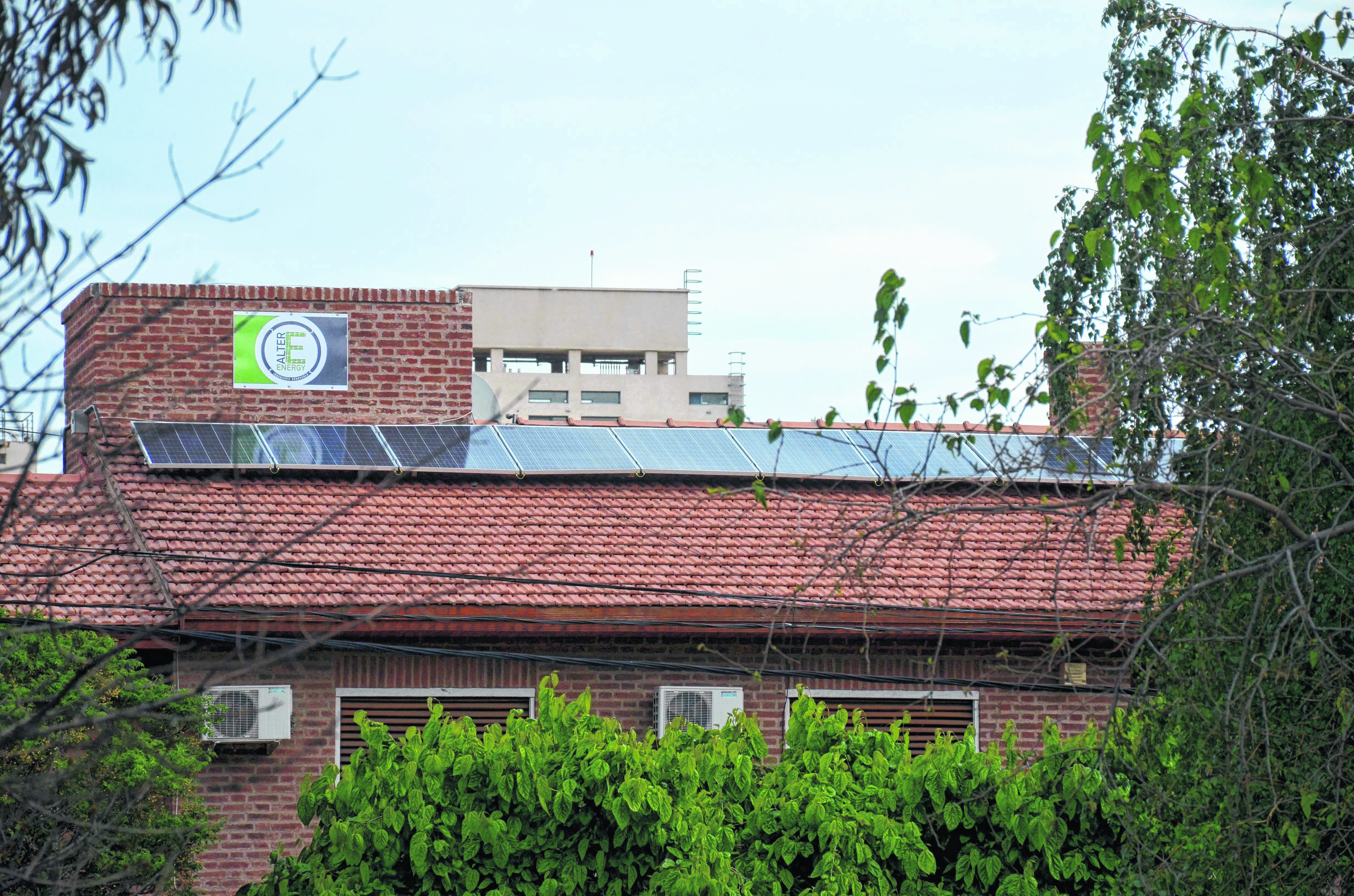 Los paneles solares en los techos son la principal demanda de los usuarios residenciales. 