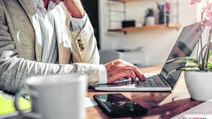 El Gobierno reglamentó la ley de teletrabajo: qué dice el decreto