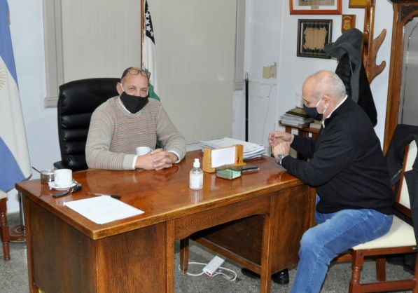 El ministro de Salud Fabián Zgaib se reunió esta mañana con el intendente Carlos Toro. (Foto: José Mellado)