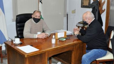 El ministro de Salud Fabián Zgaib se reunió esta mañana con el intendente Carlos Toro. (Foto: José Mellado)