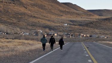 Se suspendieron actividades deportivas y recreativas en espacios cerrados. Para las salidas recreativas y caminatas al  aire libre  es obligatorio el uso de barbijo, tapaboca o protector facial y mantener el distanciamiento físico de 2 Mts entre personas. (Foto: Gentileza).