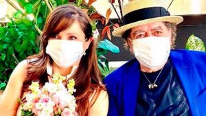 Joaquín Sabina se casó en una ceremonia íntima y con Serrat de testigo