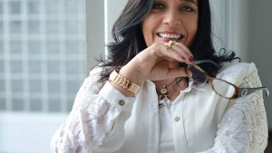 «Del papel a la red» presentará a Laura Miranda y su nuevo libro