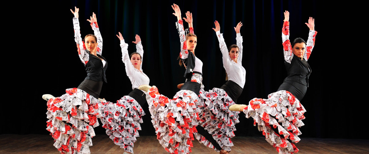 El Ballet Español de Fundación Cultural Patagonia y su "Patio flamenco".