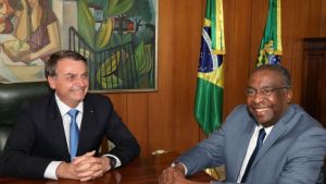 Renunció el ministro de Educación de Bolsonaro por mentir en su currículum