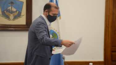 Gutiérrez firmará convenios con el CFI.  Foto: Yamil Regules.