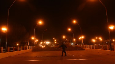 El bloqueo a seis puentes para restringir la circulación generó un rápido rechazo de vecinos roquenses.