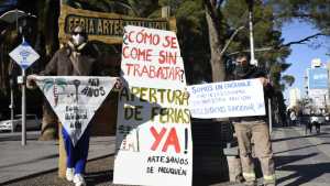 Artesanos de Neuquén insisten con la apertura de las ferias