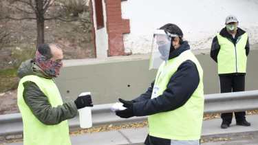 Continúan las restricciones para circular en los puentes carreteros. Fotos: Florencia Salto