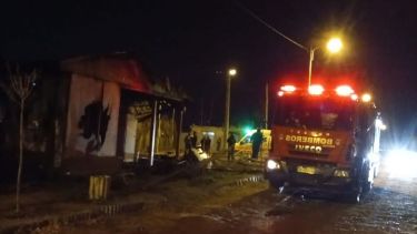 Murió un niño en un incendio en Neuquén