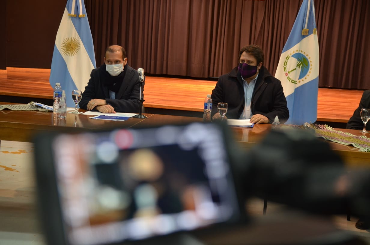 El gobernador Omar Gutiérrez puede disponer excepciones a la cuarentena estricta. Foto: archivo Yamil Regules.