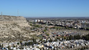 Autorizan visitas al cementerio de Regina