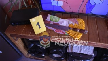 Hirió a un hombre en la muñeca durante una discusión en Zapala. Tras un allanamiento, el martes 2, secuestraron un arma blanca. (Foto: Gentileza).