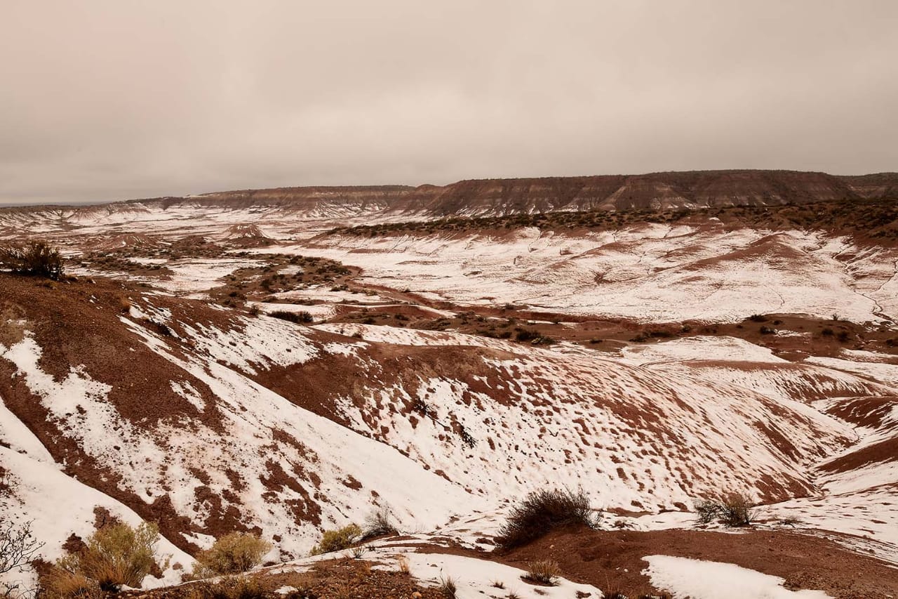 El Valle de la Luna Rojo el sábado después de la nevada en el Alto Valle. Foto: Alejandro Carnevale