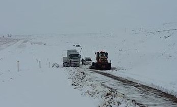 La nieve y el barro generan complicaciones en el tránsito. (Foto: gentileza).