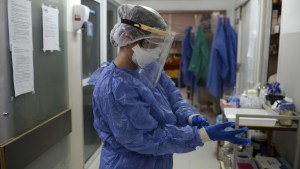 Dos fallecidos y 16 casos confirmados de coronavirus en Río Negro